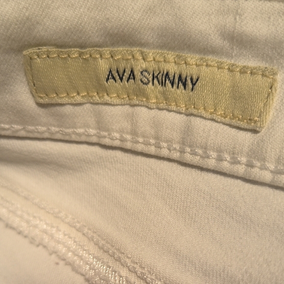 Lucky Brand White Skinny Jeans - Picture 4 of 7